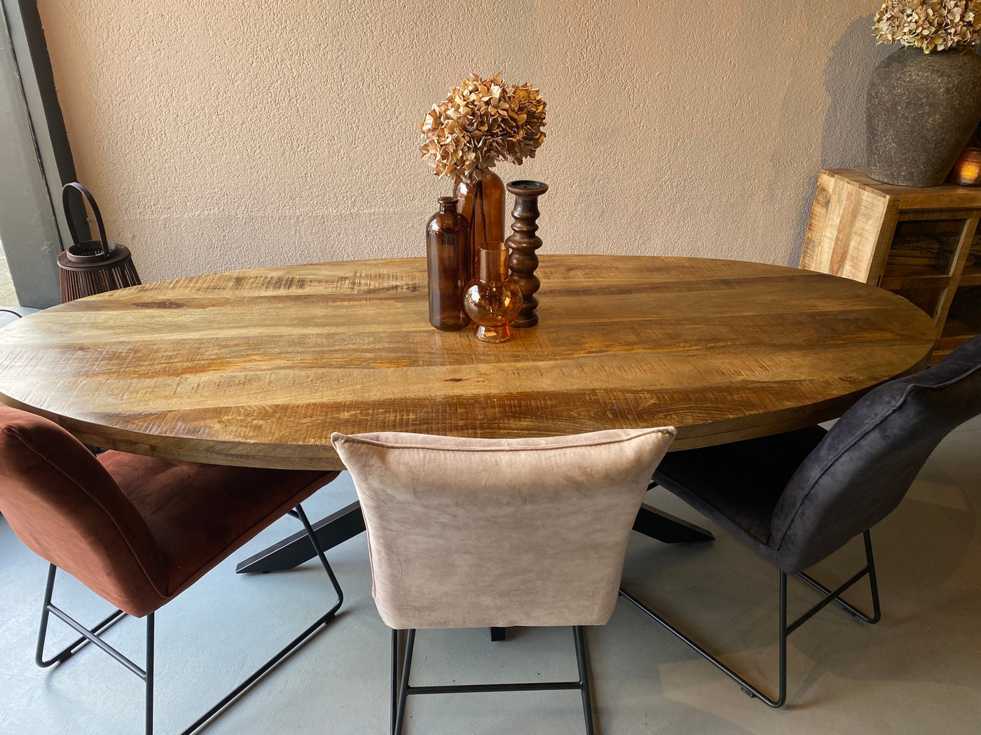 Eettafel ovaal 160x90 cm mangohout NATUREL